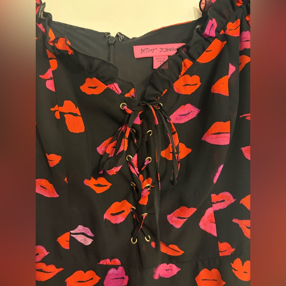 Betsey Johnson lip-print a-line mini dress size 8 / medium lace up romantic - Picture 6 of 8